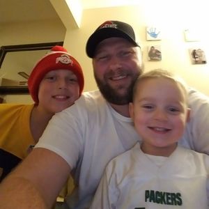 Meet your Posher, Joel